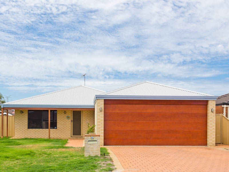 6 Wambiri Close, South Lake WA 6164