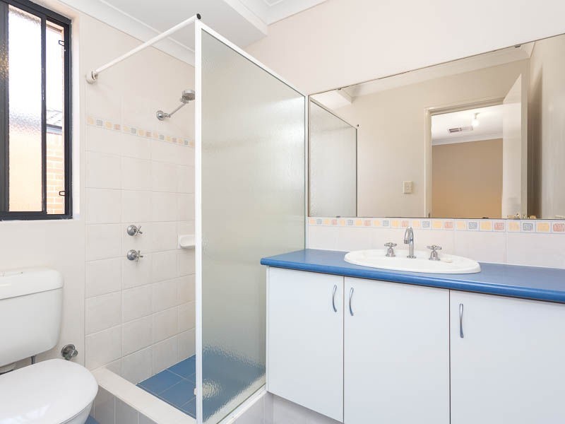 6 Wambiri Close, South Lake WA 6164