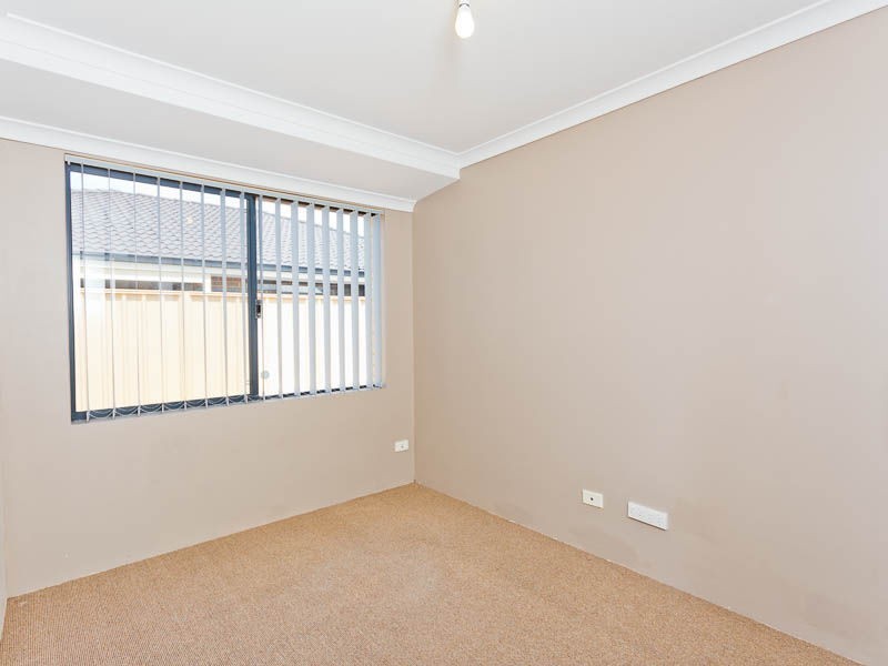 6 Wambiri Close, South Lake WA 6164