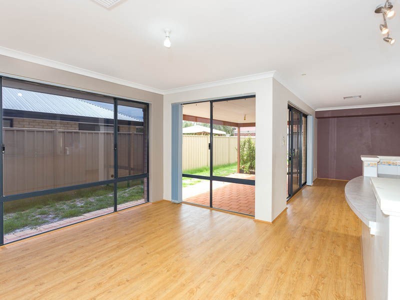 6 Wambiri Close, South Lake WA 6164