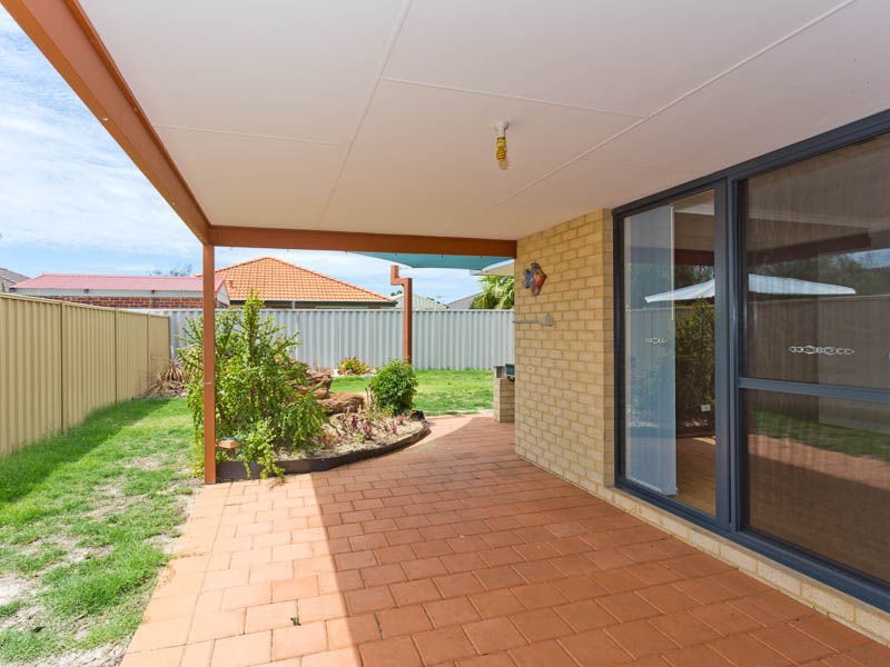 6 Wambiri Close, South Lake WA 6164