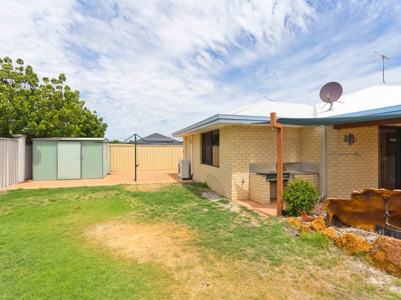 6 Wambiri Close, South Lake WA 6164