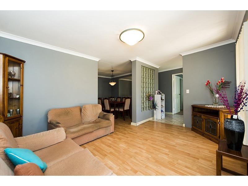 21 Silkwood Way, Beechboro WA 6063