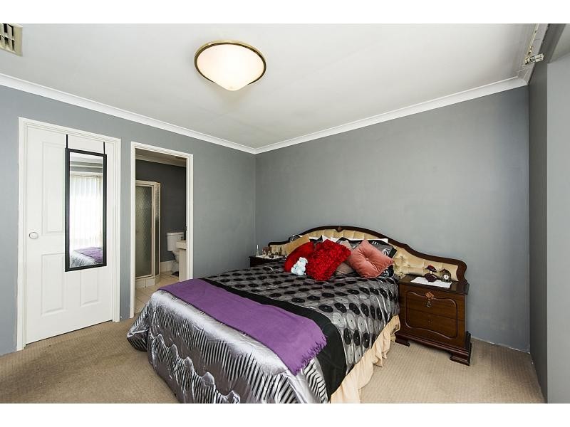 21 Silkwood Way, Beechboro WA 6063