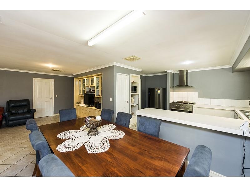 21 Silkwood Way, Beechboro WA 6063