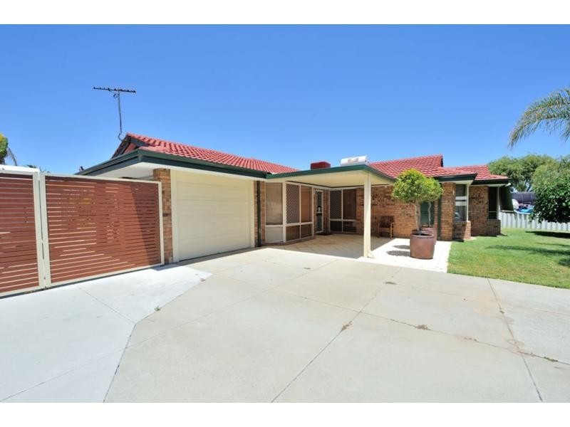 4 Lima Close, Warnbro WA 6169