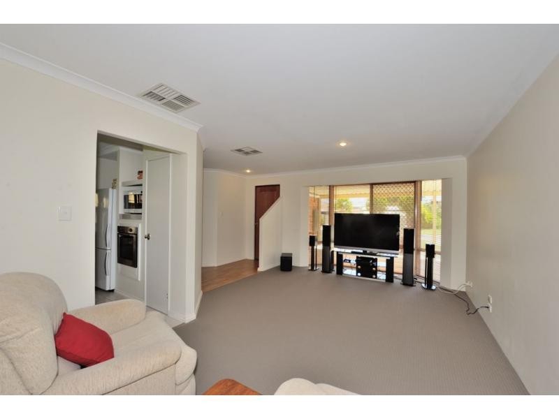 4 Lima Close, Warnbro WA 6169