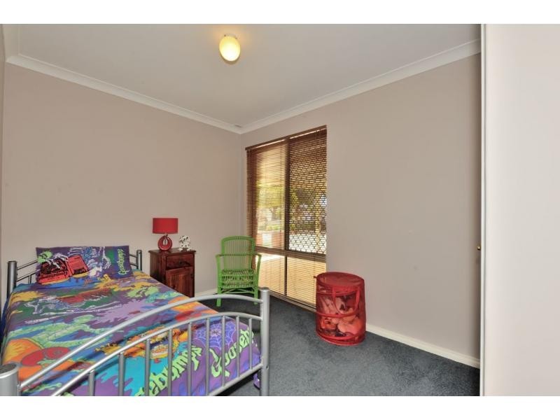 4 Lima Close, Warnbro WA 6169