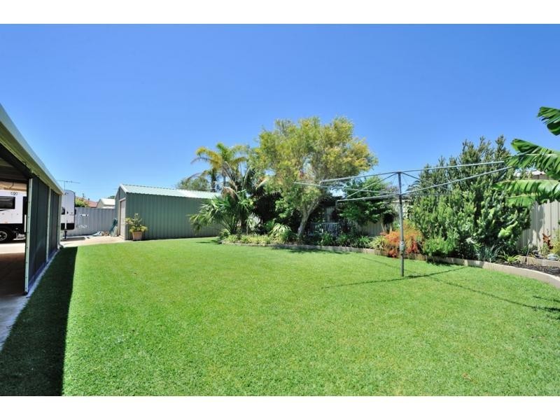 4 Lima Close, Warnbro WA 6169