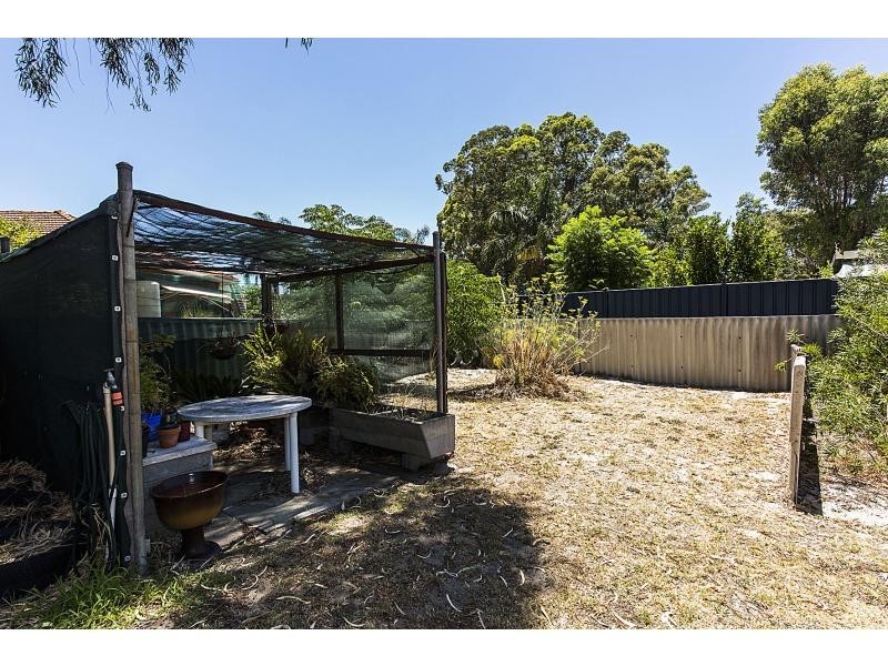 19 Ottaway Street, Kelmscott WA 6111