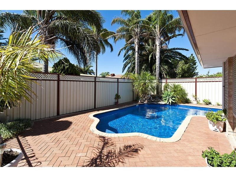 22 Sheridan Way, Port Kennedy WA 6172