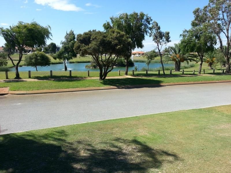 62 Morfontaine Parade, Port Kennedy WA 6172