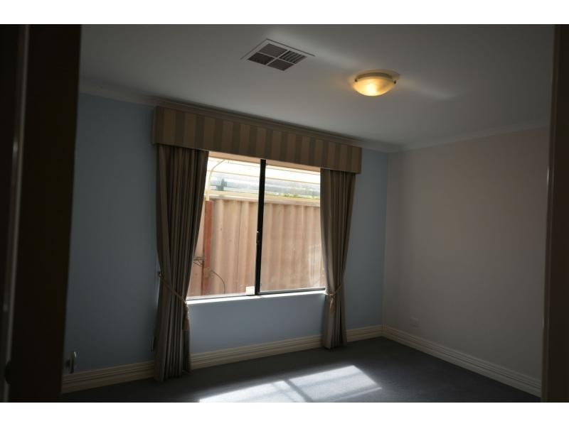 62 Morfontaine Parade, Port Kennedy WA 6172