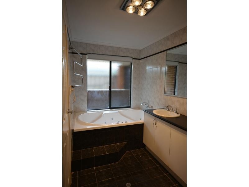 62 Morfontaine Parade, Port Kennedy WA 6172