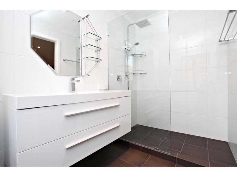 37 Busch Parkway, Pearsall WA 6065