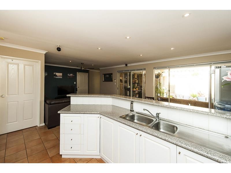 5/6 Kinsella Street, Joondanna WA 6060