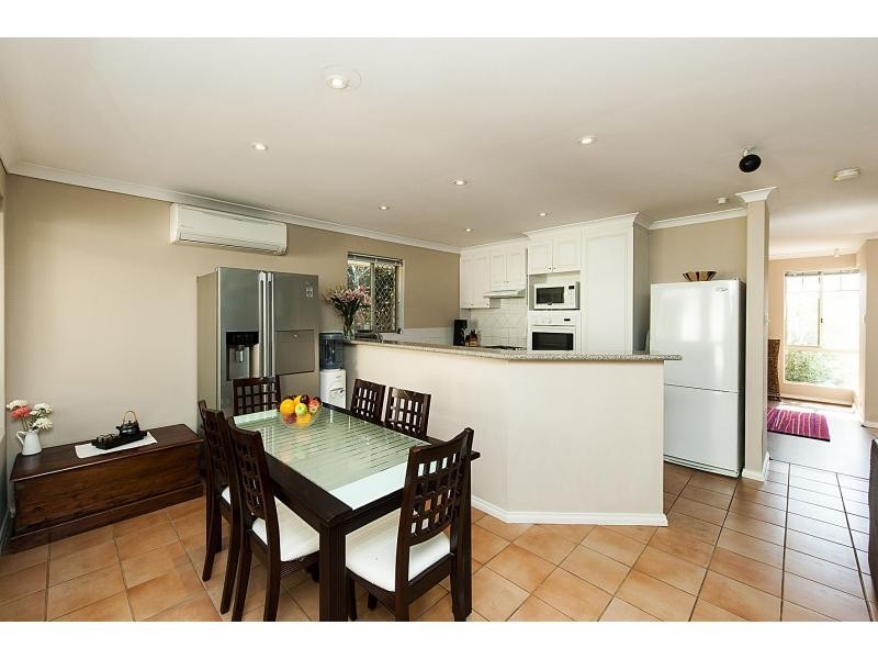 5/6 Kinsella Street, Joondanna WA 6060