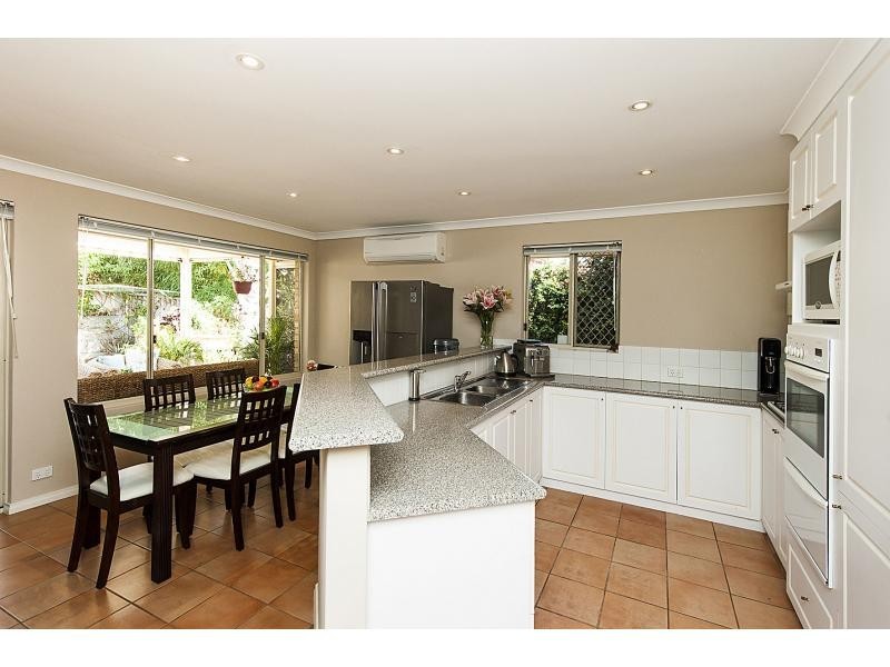 5/6 Kinsella Street, Joondanna WA 6060