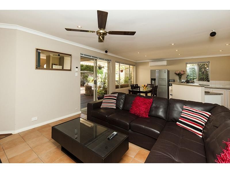 5/6 Kinsella Street, Joondanna WA 6060