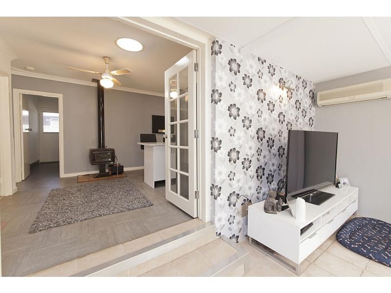 22 Cygnus Street, Rockingham WA 6168