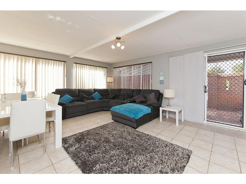 22 Cygnus Street, Rockingham WA 6168