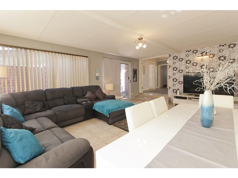 22 Cygnus Street, Rockingham WA 6168