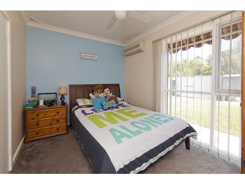 22 Cygnus Street, Rockingham WA 6168