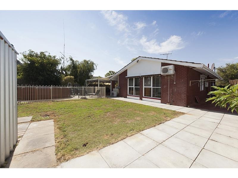 22 Cygnus Street, Rockingham WA 6168