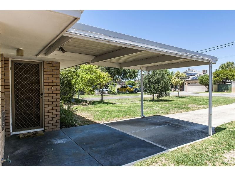 26B Janet Road, Safety Bay WA 6169