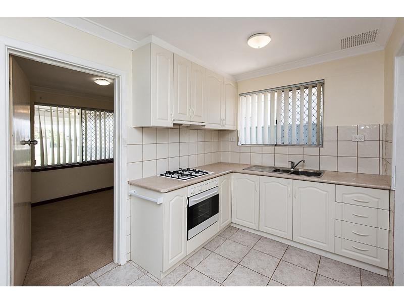 26B Janet Road, Safety Bay WA 6169