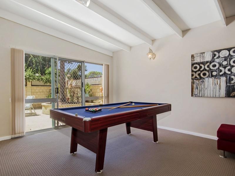 15 Churchill Avenue, Shoalwater WA 6169