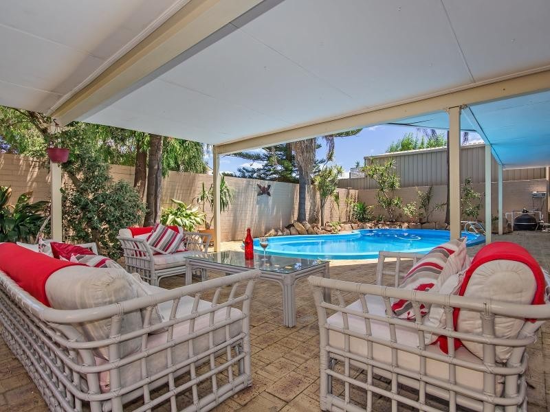 15 Churchill Avenue, Shoalwater WA 6169