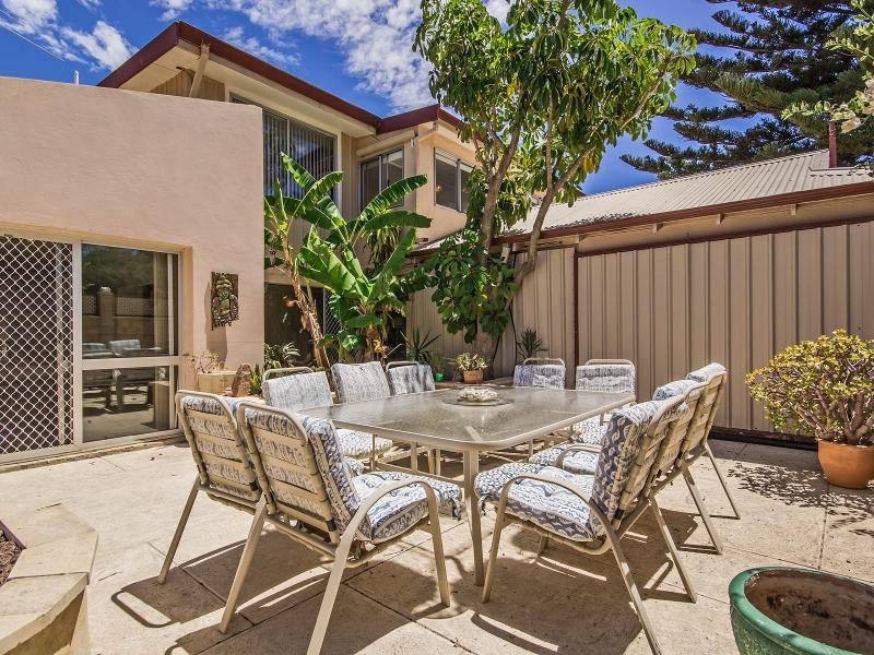 15 Churchill Avenue, Shoalwater WA 6169