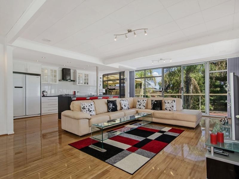 15 Churchill Avenue, Shoalwater WA 6169