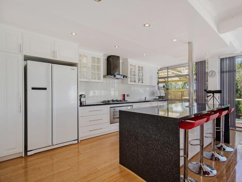 15 Churchill Avenue, Shoalwater WA 6169