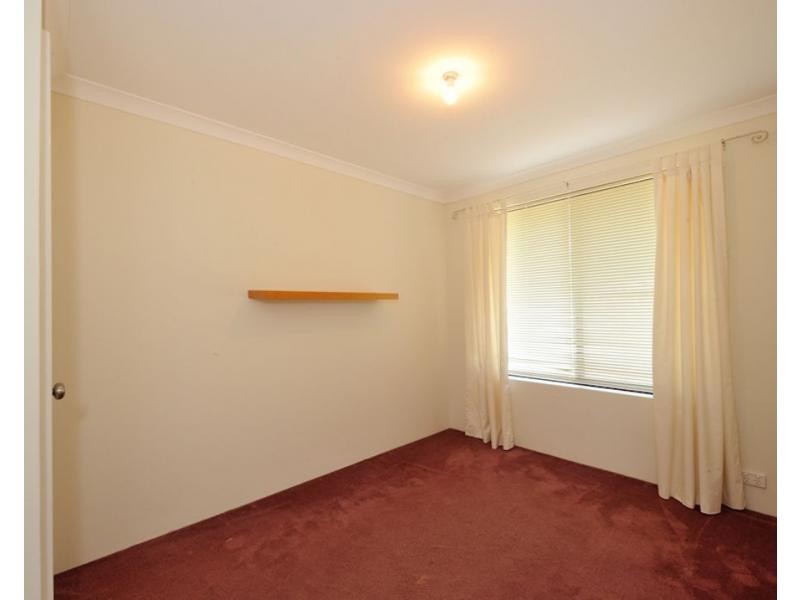 8 Rueval Court, Port Kennedy WA 6172