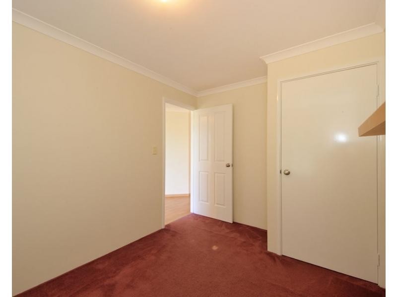 8 Rueval Court, Port Kennedy WA 6172