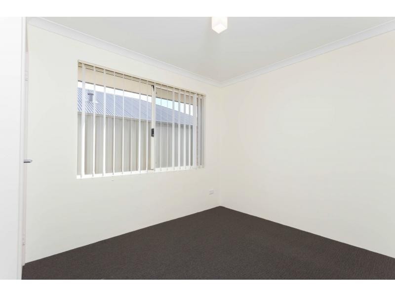 18 Wellman Avenue, Piara Waters WA 6112