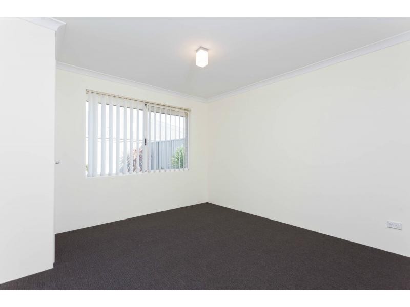 18 Wellman Avenue, Piara Waters WA 6112