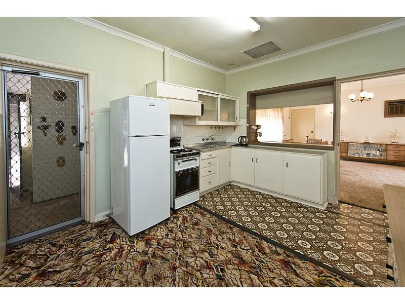 4 Dumfries Road, Floreat WA 6014