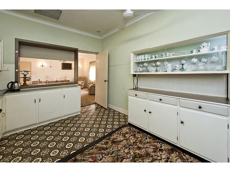 4 Dumfries Road, Floreat WA 6014