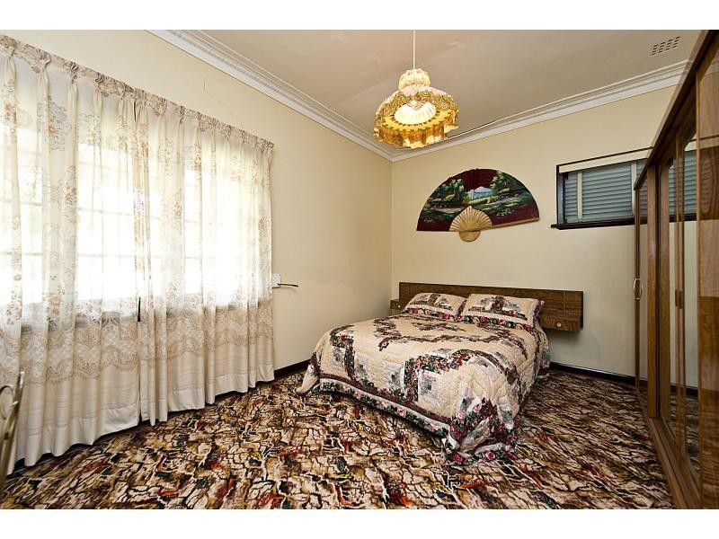 4 Dumfries Road, Floreat WA 6014