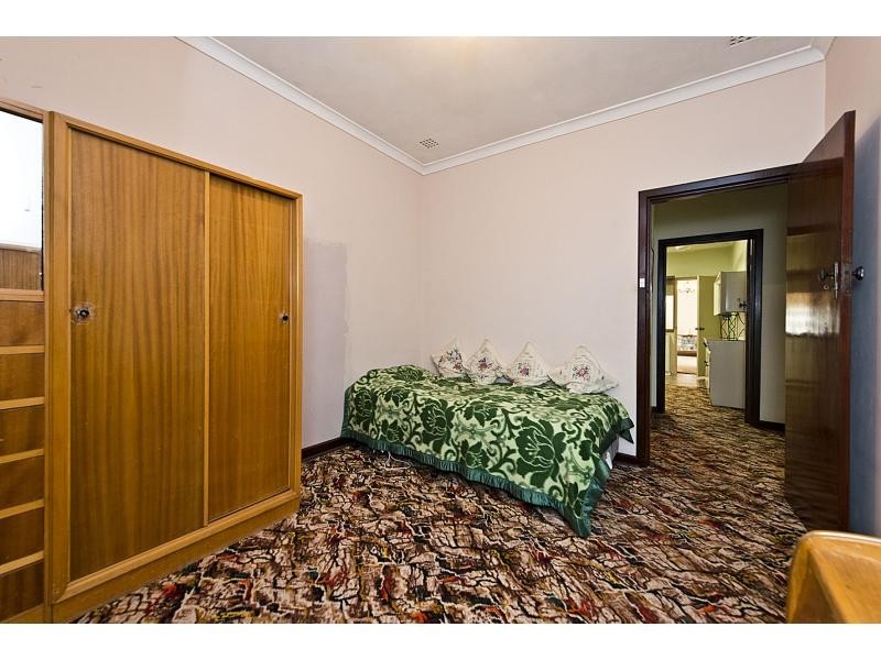 4 Dumfries Road, Floreat WA 6014