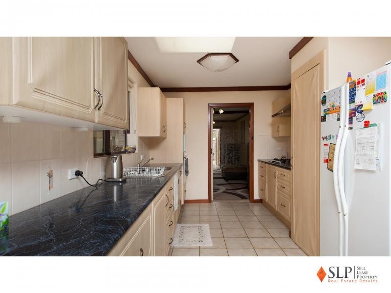 6 Willmott Drive, Cooloongup WA 6168