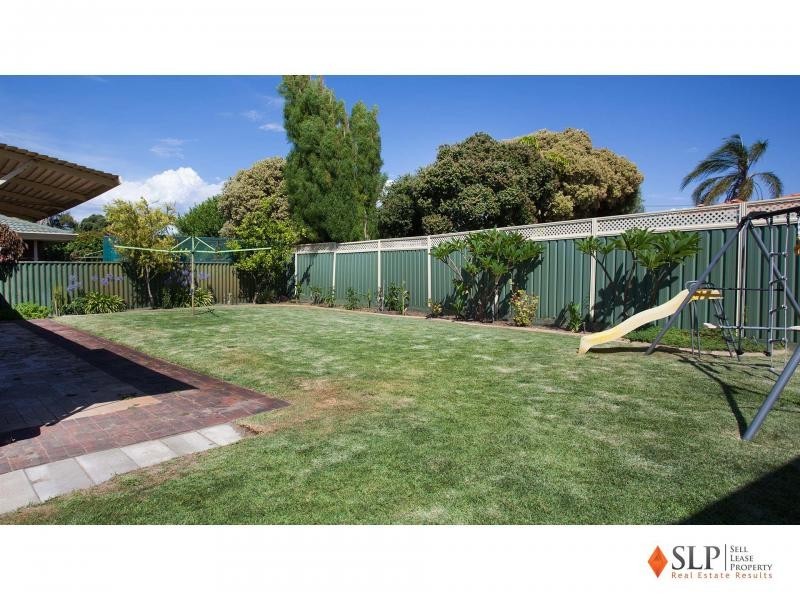 6 Willmott Drive, Cooloongup WA 6168