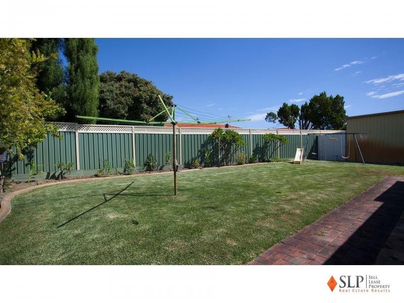 6 Willmott Drive, Cooloongup WA 6168