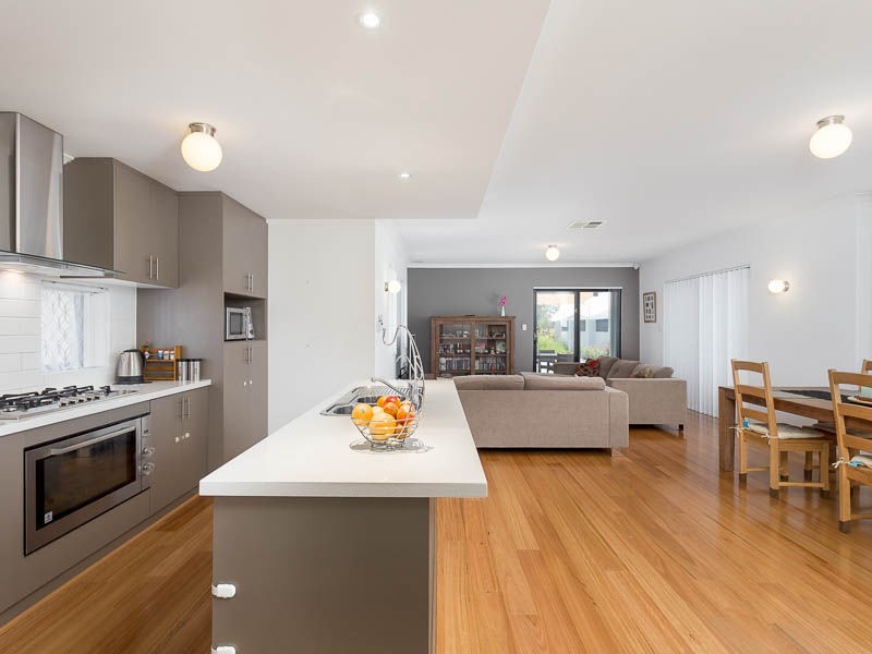 45 Brushfoot Boulevard, Success WA 6164