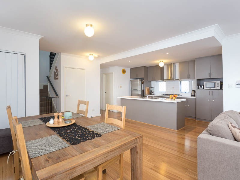 45 Brushfoot Boulevard, Success WA 6164