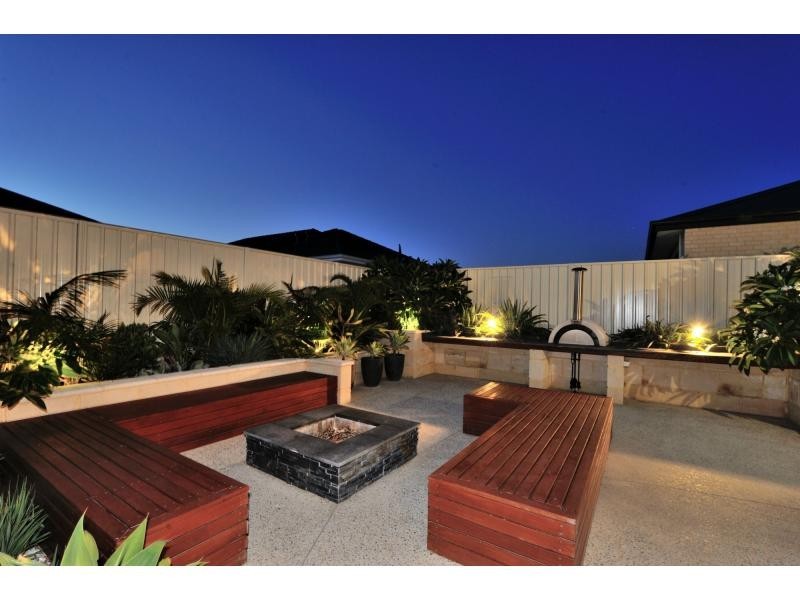 23 Victor Drive, Madora Bay WA 6210