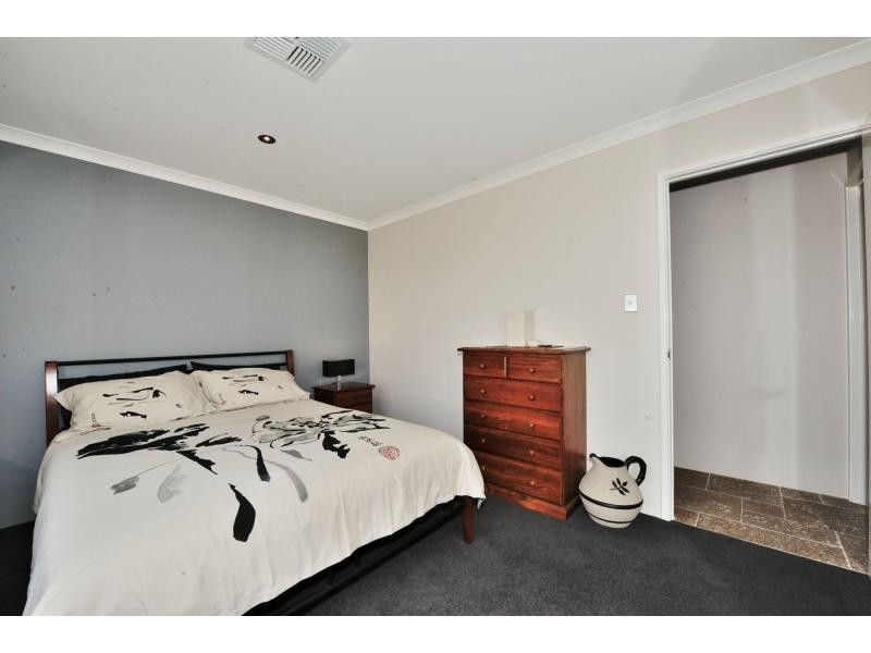 23 Victor Drive, Madora Bay WA 6210